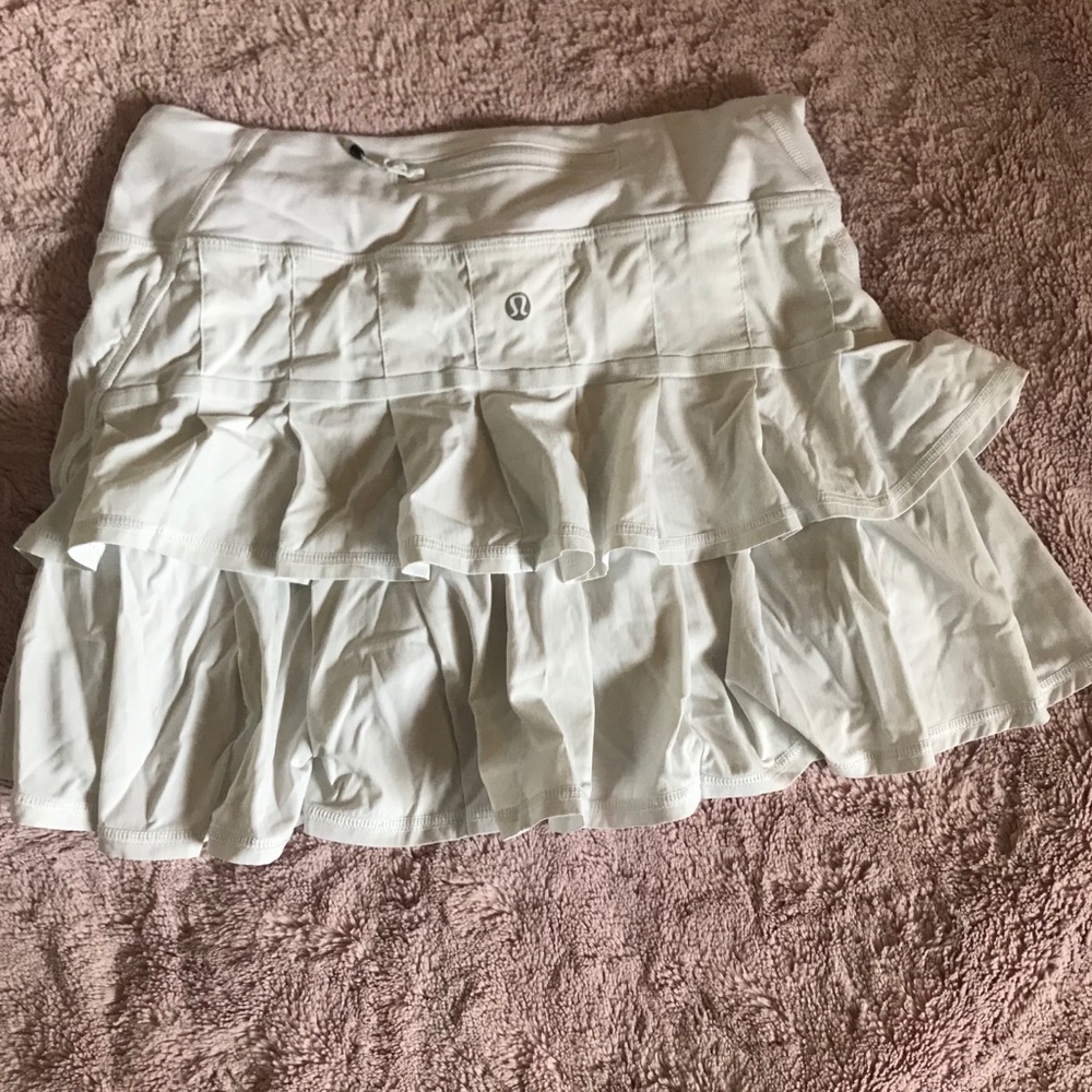 Lululemon ruffle skirt